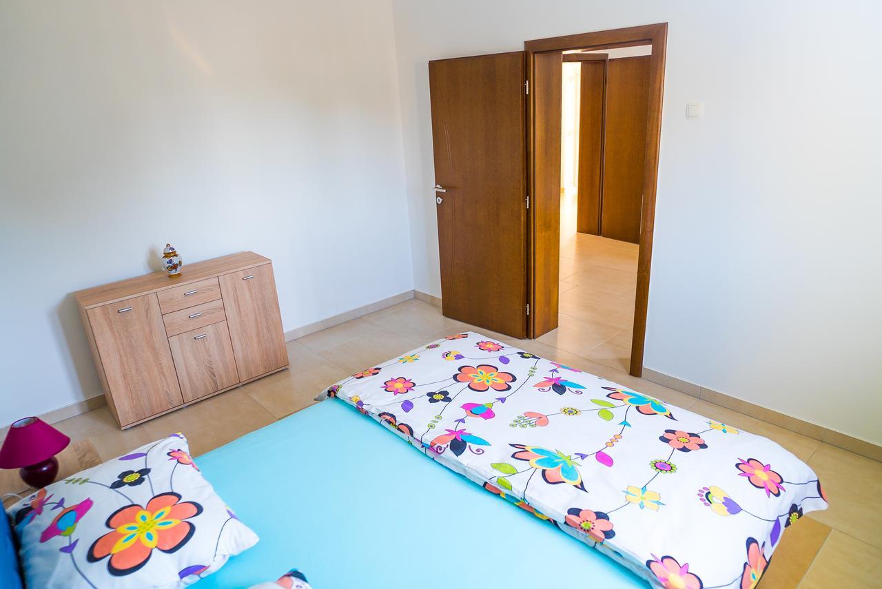 Tina Rooms Velika Gorica Luaran gambar