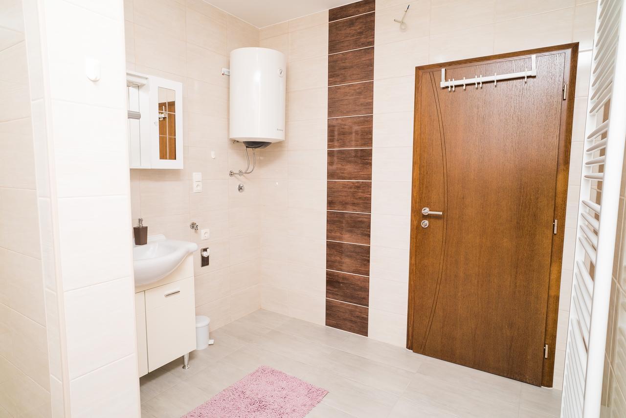 Tina Rooms Velika Gorica Luaran gambar
